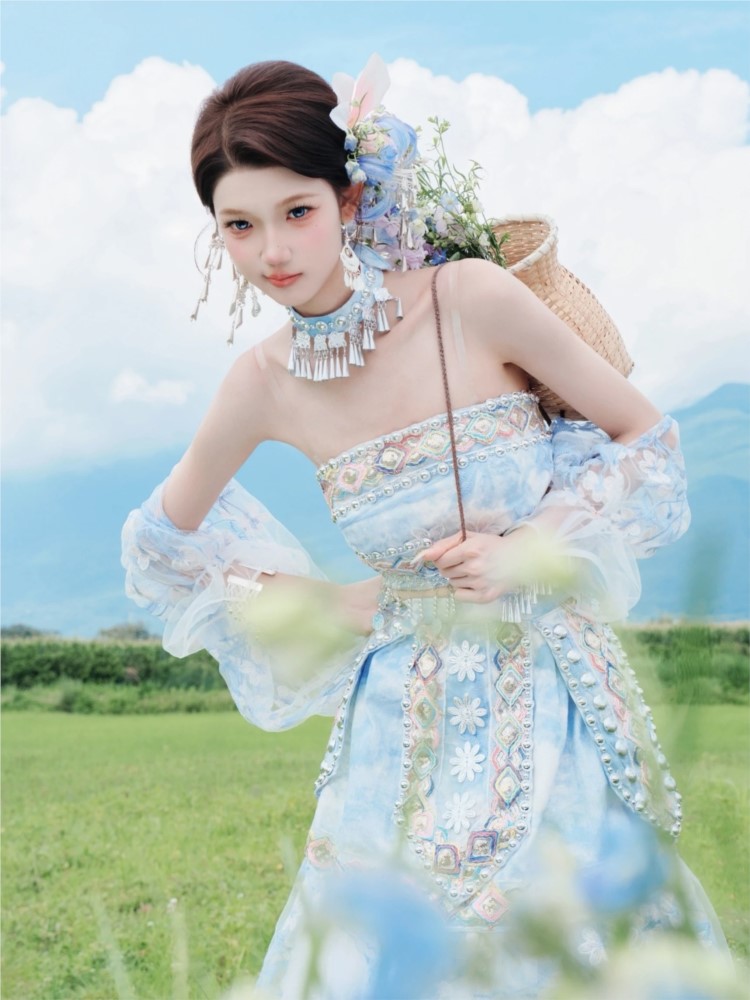 Costumes pour femmes avec spec - Ethnic Fashion Shoot avis et prix